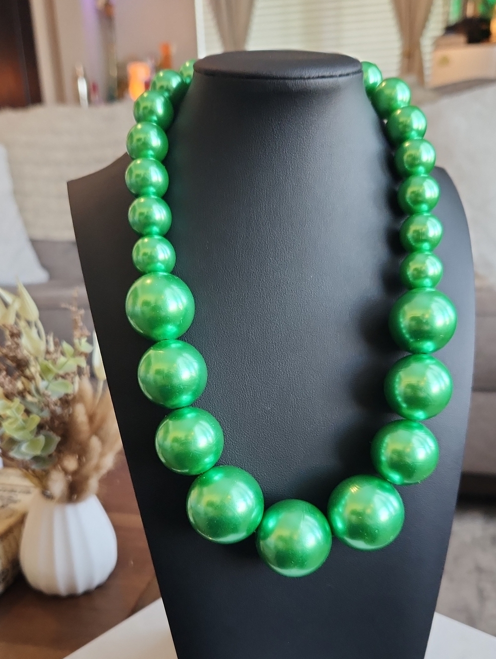 Green Faux Pearls Beaded Statement Necklace